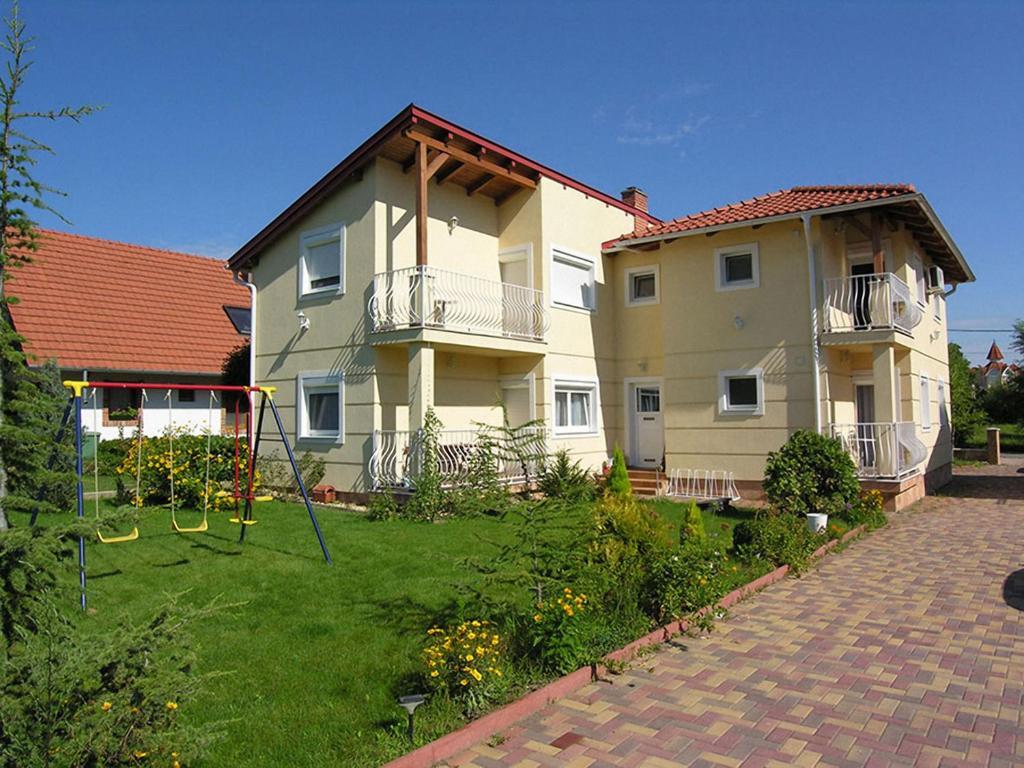 Maria-Lak Zalakaros Apartment Ngoại thất bức ảnh